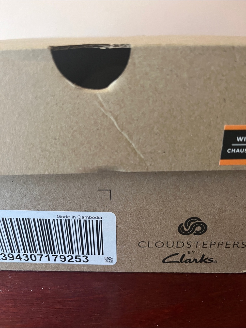 Clarks Tan Crisscross Comfort Slide Sandals Cloud Steppers NIB - Picture 8 of 8